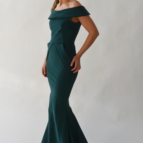 Greta Constantine Gown - Picture 2 of 4